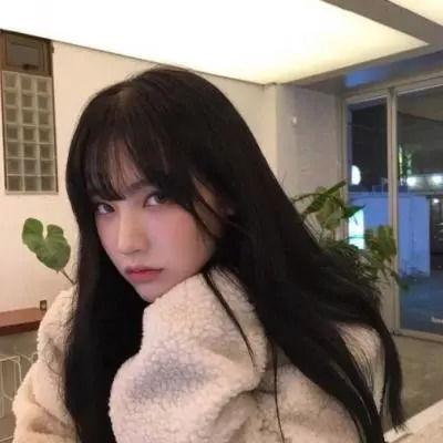 娱乐吃瓜酱封面女生,娱乐吃瓜酱的神秘魅力  第1张